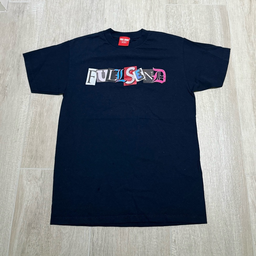 Full Send Nelk boys Navy T-Shirt for Men. Size medium.